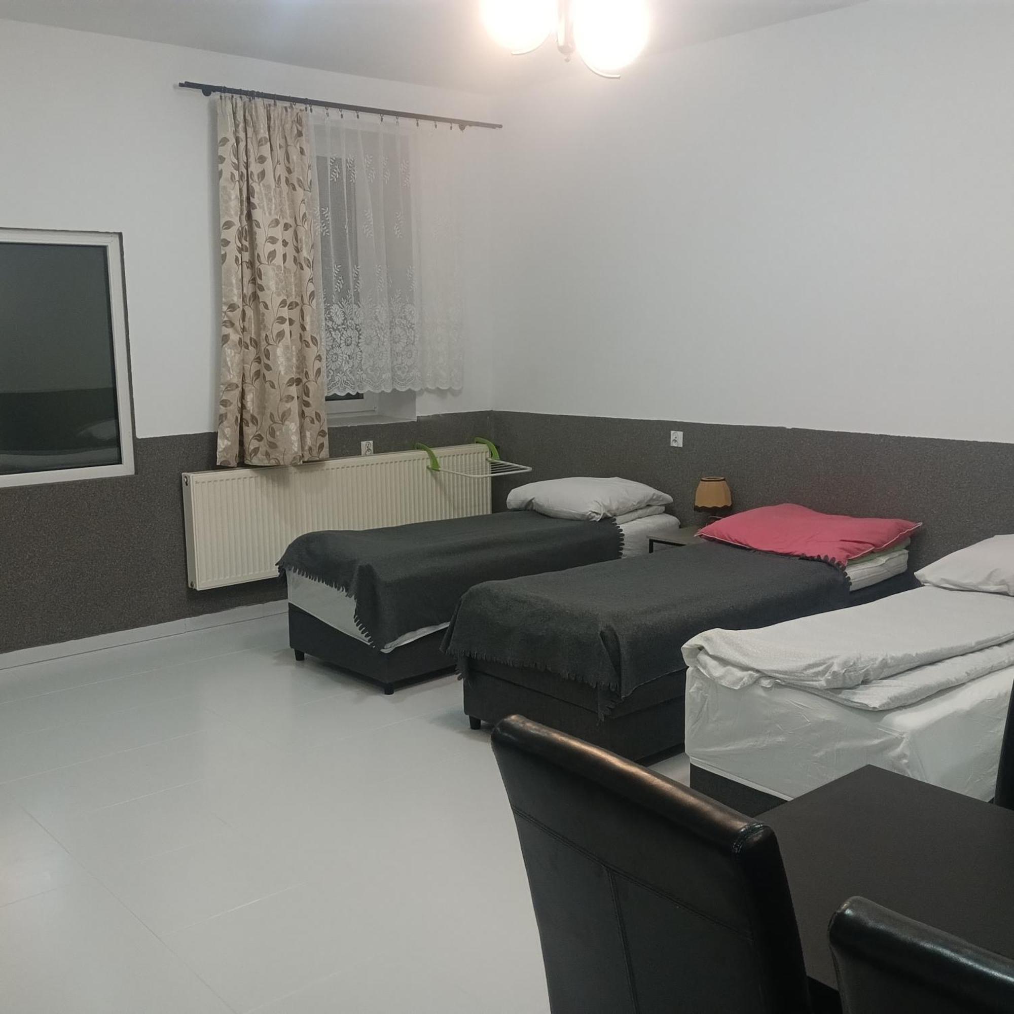 Kwatery 42 Jelenia Góra Εξωτερικό φωτογραφία