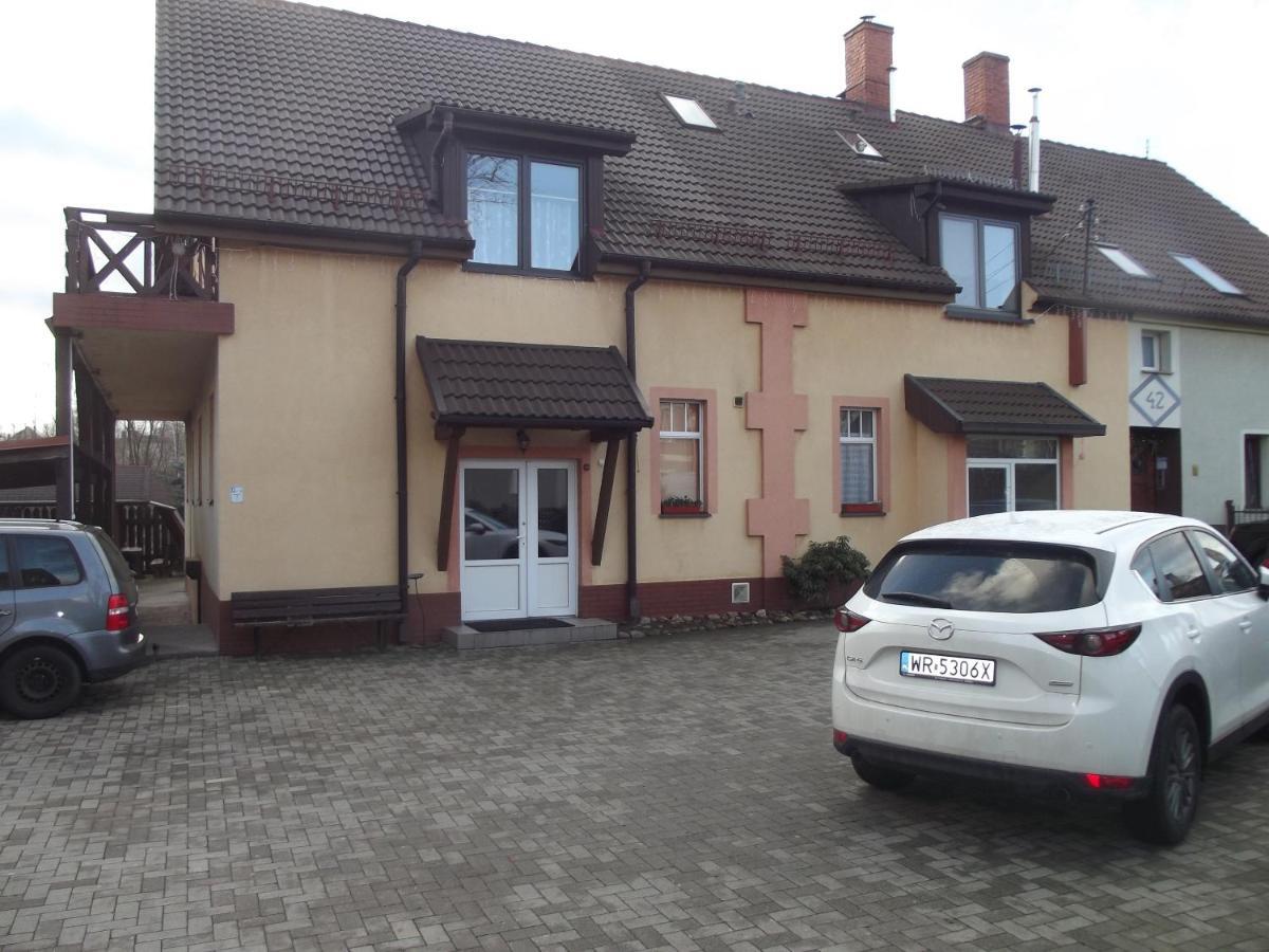 Kwatery 42 Jelenia Góra Εξωτερικό φωτογραφία